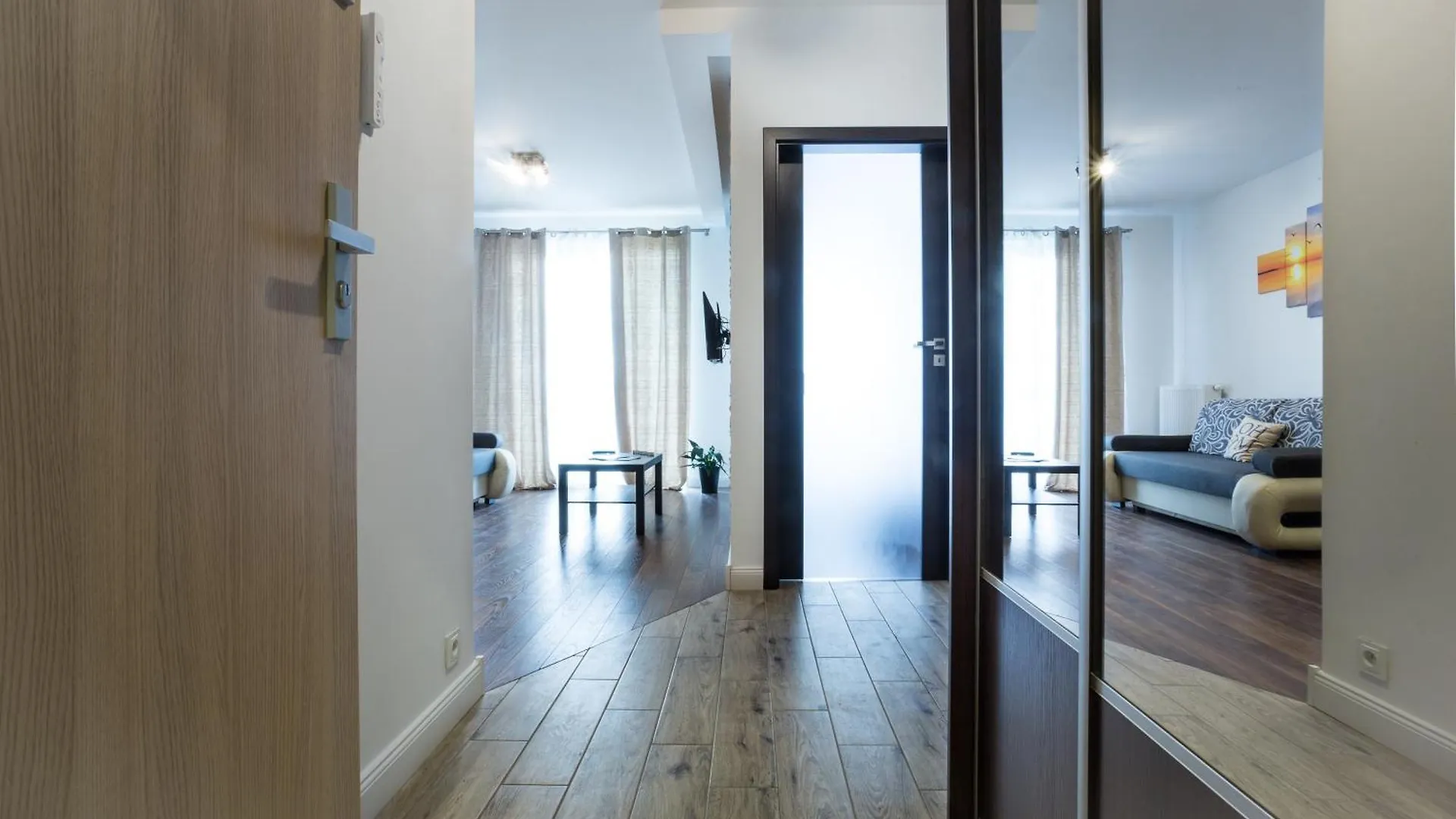 Julia Apartments By Livermo Air Conditioning