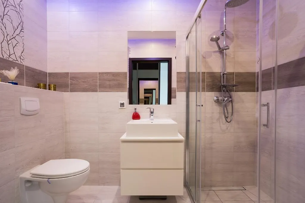 Julia Apartments By Livermo Air Conditioning